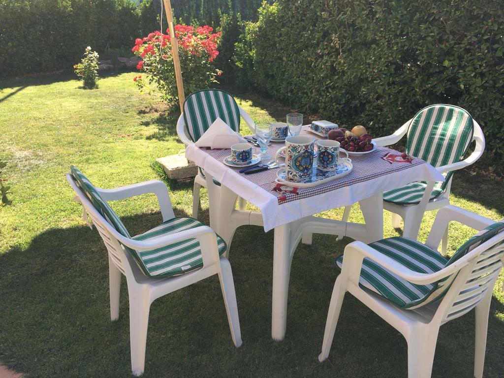 Bed and Breakfast Sa Mariposa Ittiri Екстер'єр фото